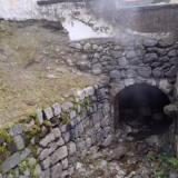 Jeden z přítoků do lázní