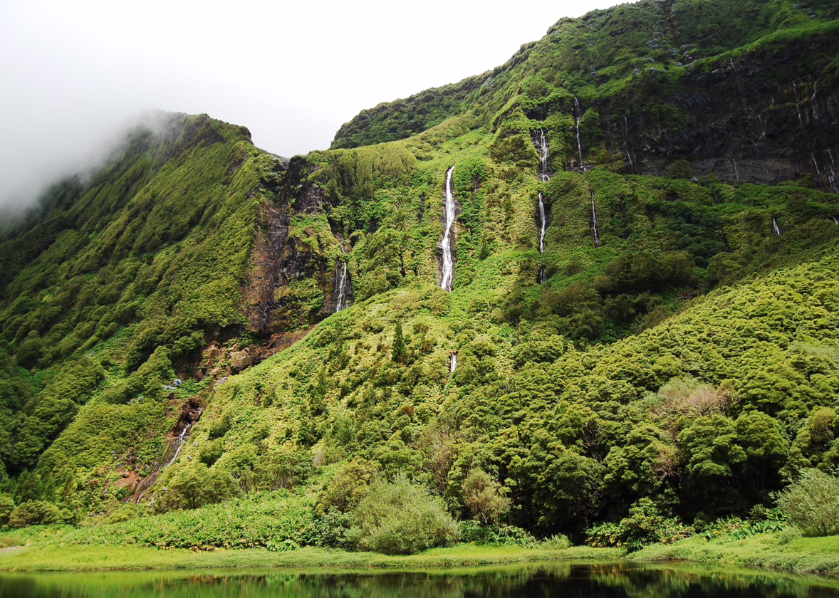 Azorské ostrovy s koučem
